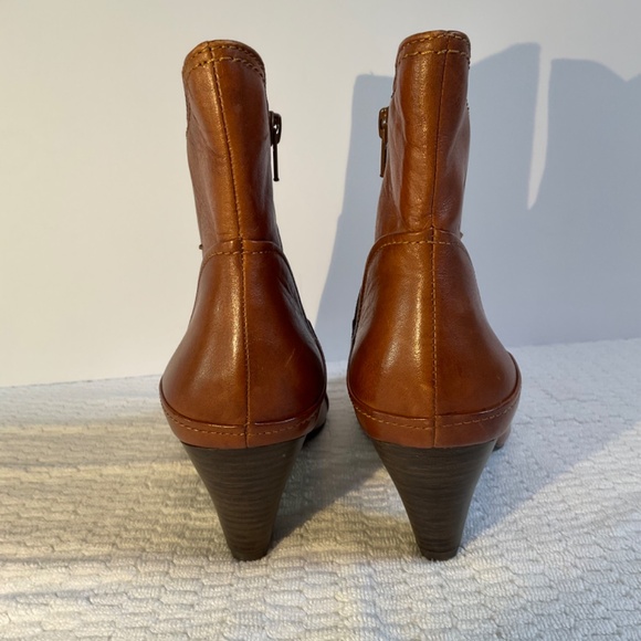 Luca Ferri Women’s Brown Leather Heel Boot Size 41 NWOT - Picture 6 of 16